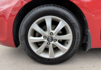 Подержанный автомобиль Hyundai Solaris Sedan 2014 года (12 фото)