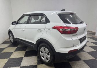 Подержанный автомобиль Hyundai Creta 2018 года (7 фото)