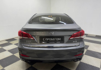 Подержанный автомобиль Hyundai i40 Sedan 2015 года (6 фото)