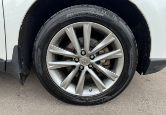 Подержанный автомобиль Lexus RX 2015 года (13 фото)