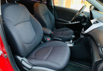 Подержанный автомобиль Hyundai Solaris Sedan 2014 года (9 фото)