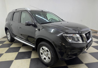 Подержанный автомобиль Nissan Terrano 2018 года (3 фото)