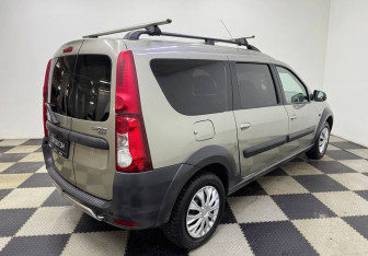 Подержанный автомобиль LADA (ВАЗ) Largus Wagon 2017 года (5 фото)