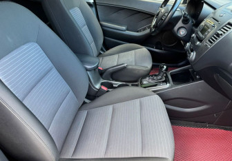 Подержанный автомобиль Kia Cerato Sedan 2019 года (9 фото)