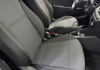 Подержанный автомобиль Hyundai Solaris Sedan 2017 года (9 фото)