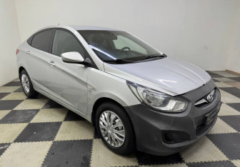 Подержанный автомобиль Hyundai Solaris Sedan 2011 года (3 фото)