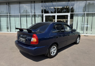 Подержанный автомобиль Hyundai Accent Sedan 2008 года (5 фото)