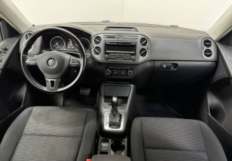Подержанный автомобиль Volkswagen Tiguan 2012 года (10 фото)