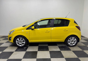 Подержанный автомобиль Opel Corsa 2011 года (8 фото)