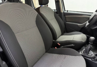 Подержанный автомобиль Renault Duster 2016 года (9 фото)