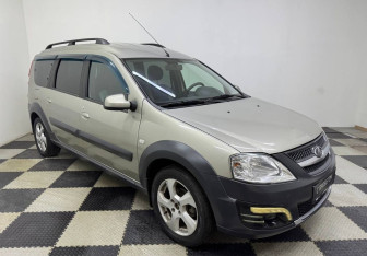 Подержанный автомобиль LADA (ВАЗ) Largus Wagon 2019 года (3 фото)