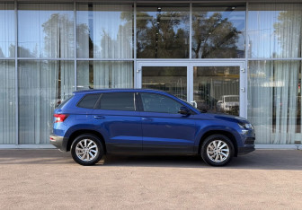 Подержанный автомобиль Skoda Karoq 2020 года (4 фото)