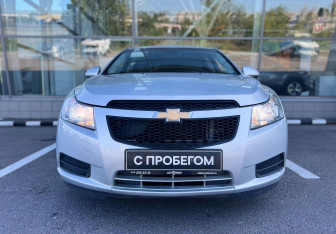 Подержанный автомобиль Chevrolet Cruze Sedan 2010 года (2 фото)