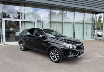 Подержанный автомобиль LADA (ВАЗ) Vesta Wagon 2020 года (3 фото)