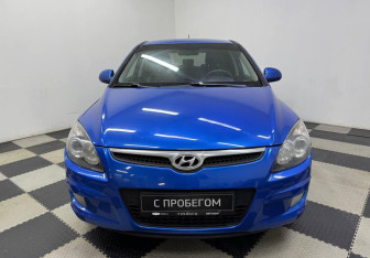 Подержанный автомобиль Hyundai i30 Hatchback 2009 года (2 фото)