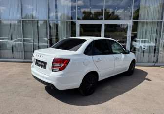 Подержанный автомобиль LADA (ВАЗ) Granta Sedan 2024 года (5 фото)