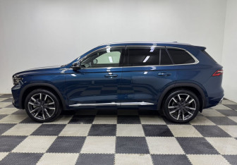 Подержанный автомобиль Geely Monjaro 2024 года (8 фото)