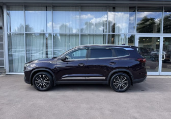 Подержанный автомобиль Chery Tiggo 8 Pro 2021 года (8 фото)