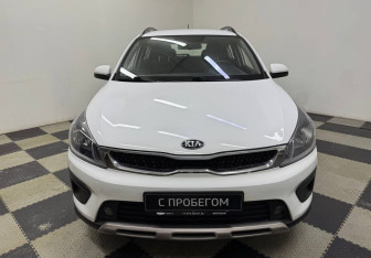 Подержанный автомобиль Kia Rio Hatchback 2019 года (2 фото)
