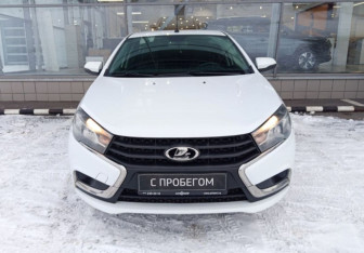 Подержанный автомобиль LADA (ВАЗ) Vesta Sedan 2017 года (7 фото)