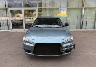 Подержанный автомобиль Mitsubishi Lancer Sedan 2008 года (2 фото)