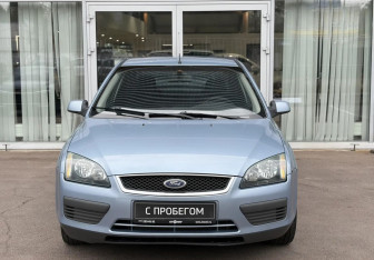 Подержанный автомобиль Ford Focus Sedan 2006 года (2 фото)