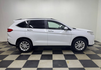 Подержанный автомобиль Haval M6 2023 года (4 фото)