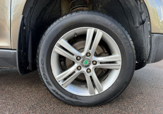 Подержанный автомобиль Skoda Yeti 2011 года (12 фото)
