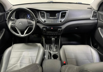 Подержанный автомобиль Hyundai Tucson 2017 года (11 фото)