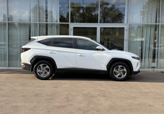 Подержанный автомобиль Hyundai Tucson 2021 года (4 фото)
