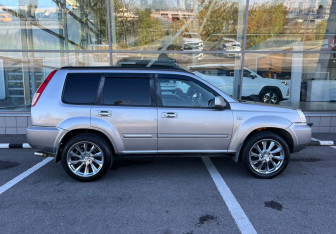 Подержанный автомобиль Nissan X-Trail 2005 года (4 фото)