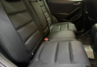 Подержанный автомобиль Mazda CX-5 2016 года (11 фото)