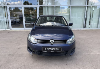 Подержанный автомобиль Volkswagen Polo Sedan 2012 года (2 фото)