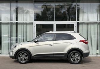 Подержанный автомобиль Hyundai Creta 2017 года (8 фото)