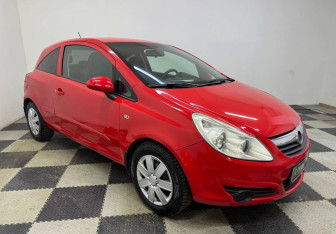Подержанный автомобиль Opel Corsa 2007 года (3 фото)