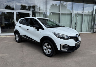 Подержанный автомобиль Renault Kaptur 2017 года (3 фото)