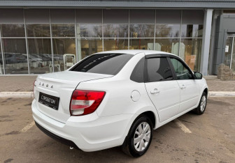 Подержанный автомобиль LADA (ВАЗ) Granta Sedan 2022 года (5 фото)