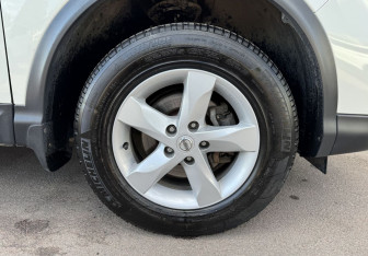 Подержанный автомобиль Nissan Qashqai 2021 года (12 фото)