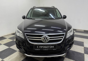 Подержанный автомобиль Volkswagen Tiguan 2009 года (2 фото)