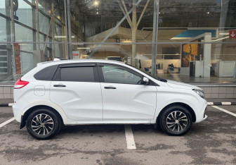 Подержанный автомобиль LADA (ВАЗ) XRAY 2019 года (4 фото)