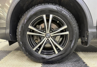 Подержанный автомобиль Nissan Qashqai 2017 года (12 фото)