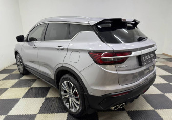 Подержанный автомобиль Geely Coolray 2023 года (7 фото)