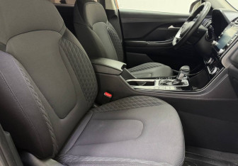 Подержанный автомобиль Hyundai Creta 2021 года (9 фото)