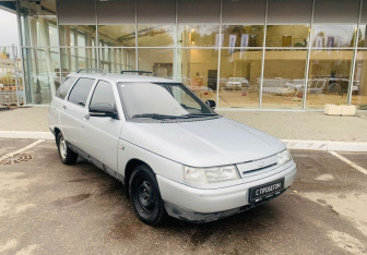 Подержанный автомобиль LADA (ВАЗ) 2111 2001 года (3 фото)