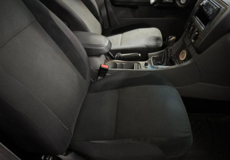 Подержанный автомобиль Ford Focus Sedan 2008 года (9 фото)