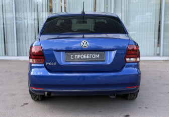 Подержанный автомобиль Volkswagen Polo Sedan 2019 года (6 фото)