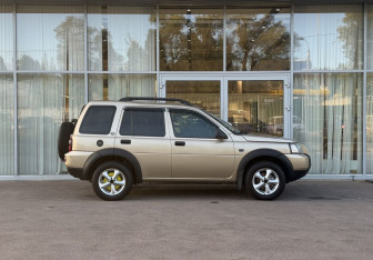 Подержанный автомобиль Land Rover Freelander 2004 года (4 фото)
