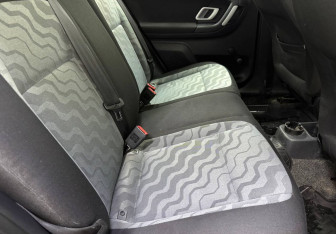 Подержанный автомобиль Skoda Fabia Hatchback 2010 года (10 фото)