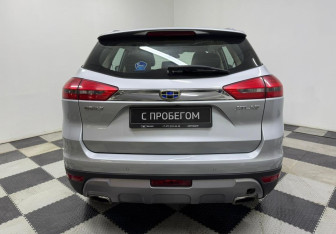 Подержанный автомобиль Geely Atlas 2020 года (6 фото)