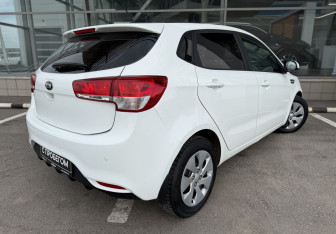 Подержанный автомобиль Kia Rio Hatchback 2016 года (5 фото)